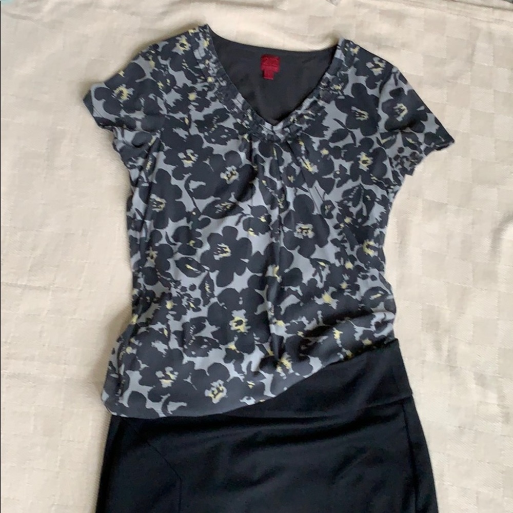 212 Collection Shirt Cap Sleeves Grey & Yellow Floral Print SP